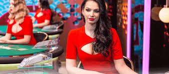 বাংলাদেশি ব্যবহারকারীর ফোনে dk game ব্রাউজিং